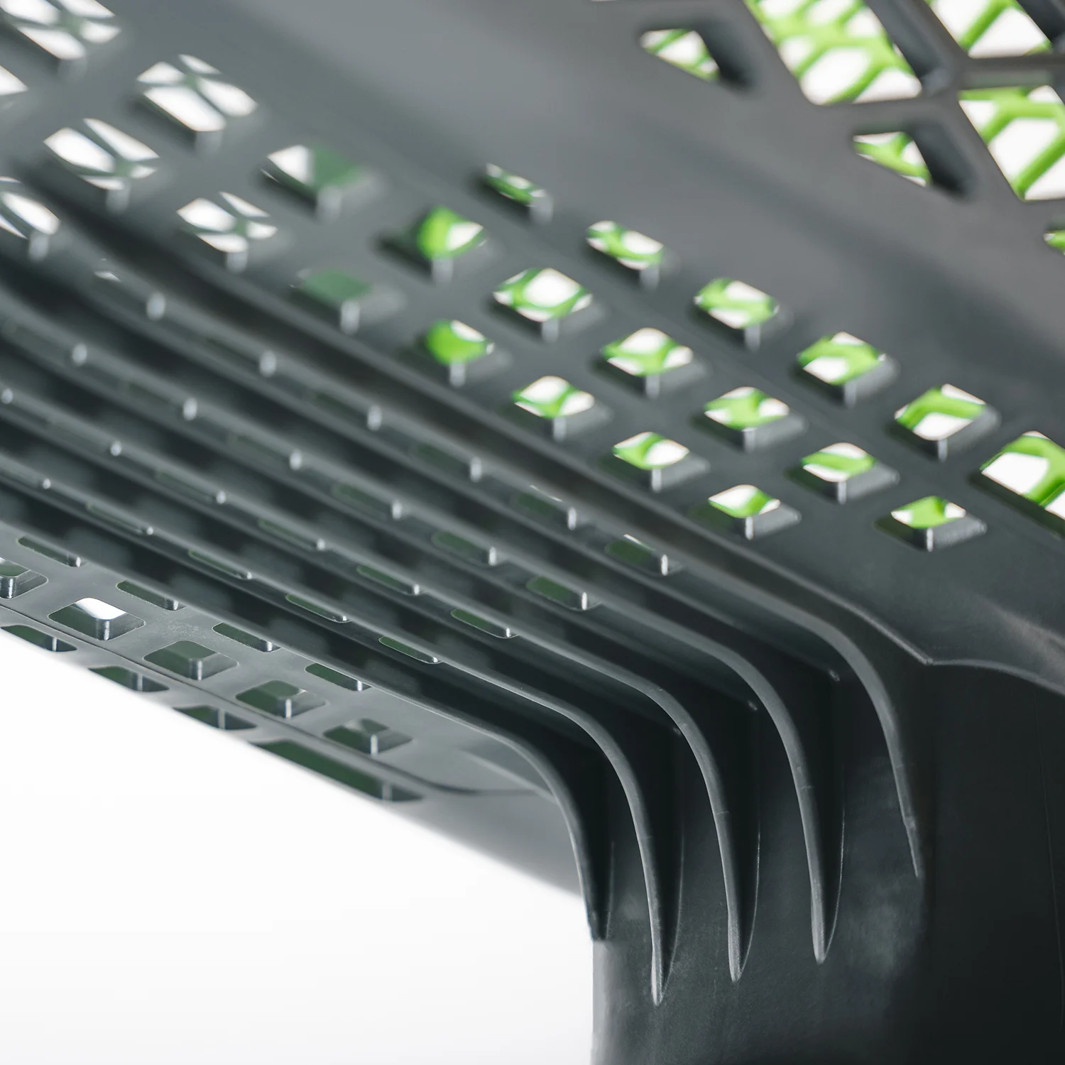 Pleasy chasiss detail